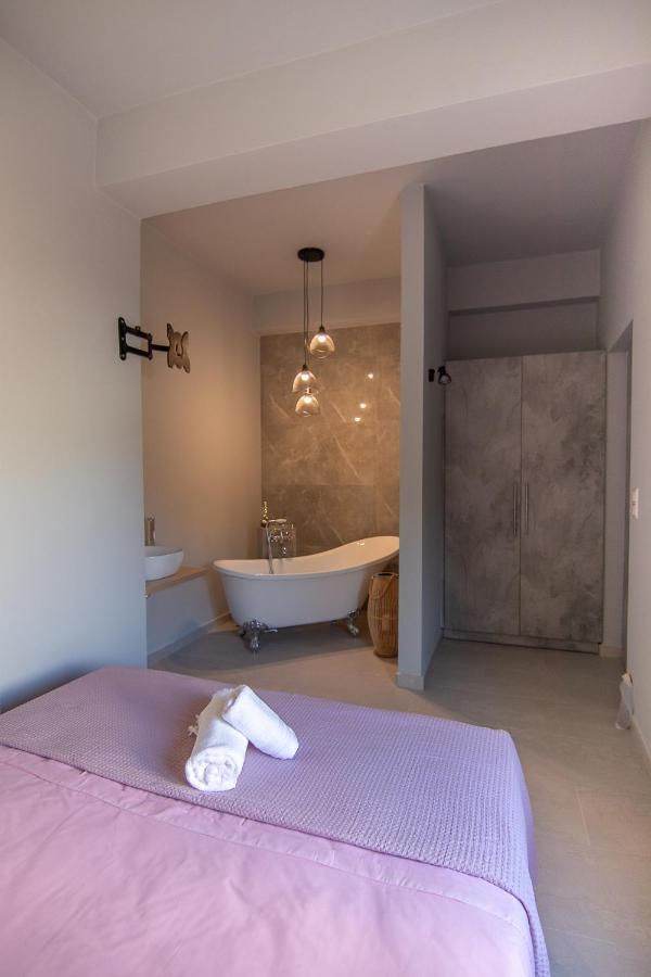 Georgianna'S Suite With Private Pool , 'Greysuite' Kómboi Exterior foto