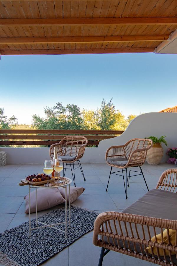 Georgianna'S Suite With Private Pool , 'Greysuite' Kómboi Exterior foto