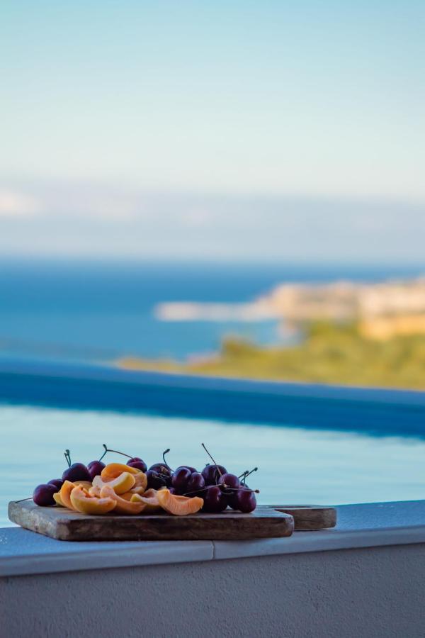 Georgianna'S Suite With Private Pool , 'Greysuite' Kómboi Exterior foto